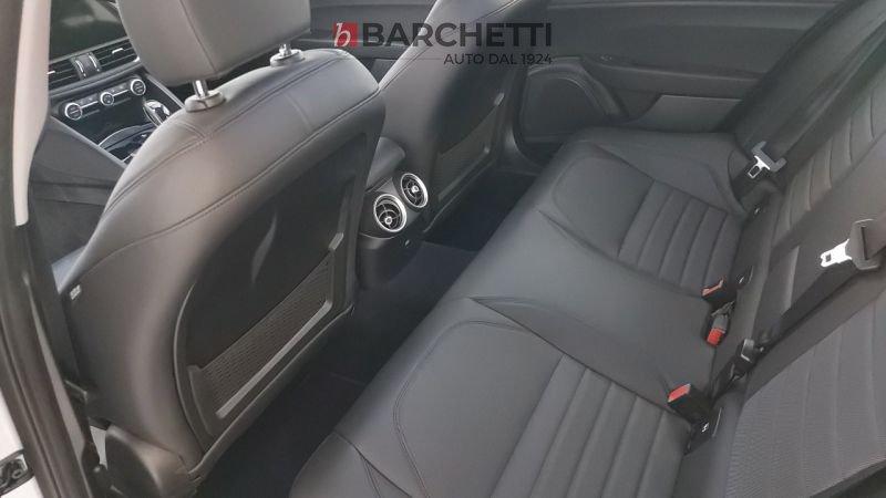 Alfa Romeo Giulia SUPER 2.2 TURBO AT8 180CV