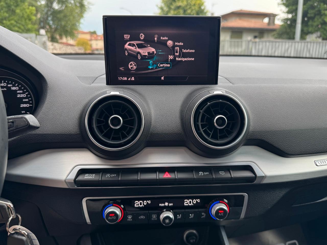 Audi Q2 30 TDI 1.6 Admired S Tronic | PREZZO REALE