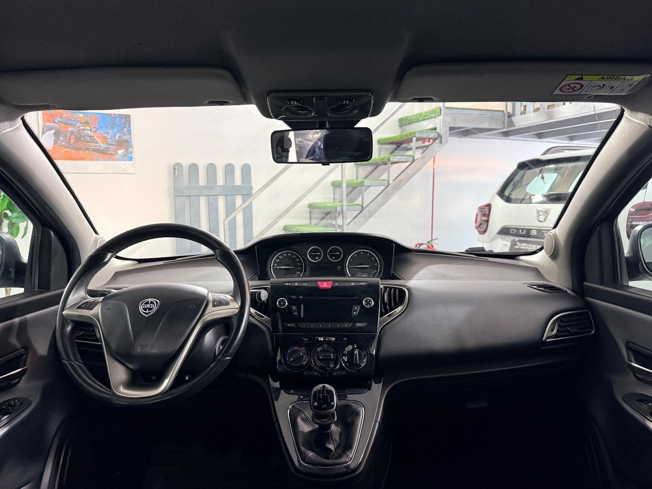 Lancia Ypsilon 1.2 69 CV 5 porte