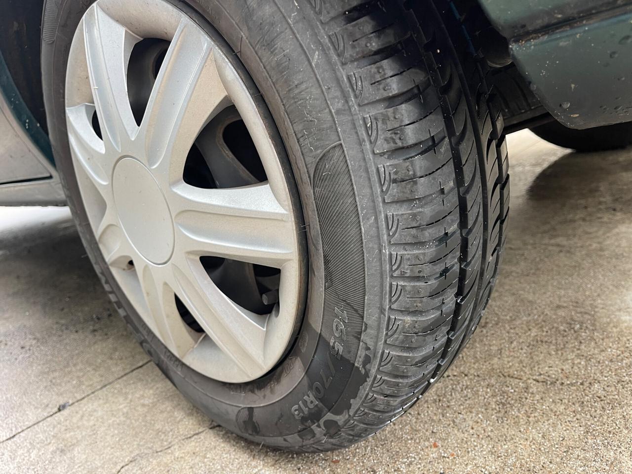 FORD FIESTA TECHNO1.2 BENZINA CLIMA SERVOSTERZO