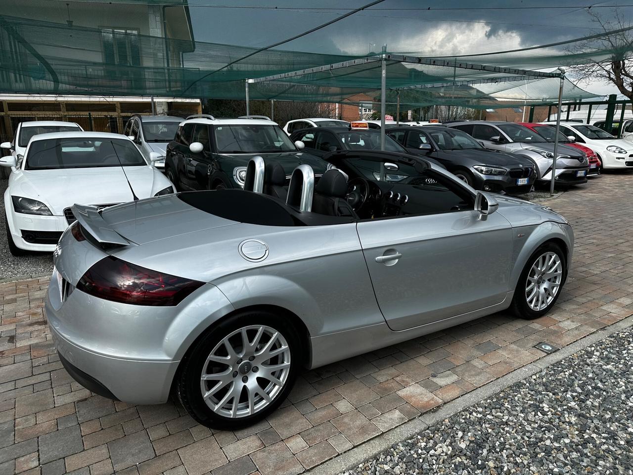 Audi TT Roadster 2.0 TFSI cabrio