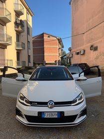 Volkswagen Golf Sportsvan 2.0 TDI DSG Executive BMT