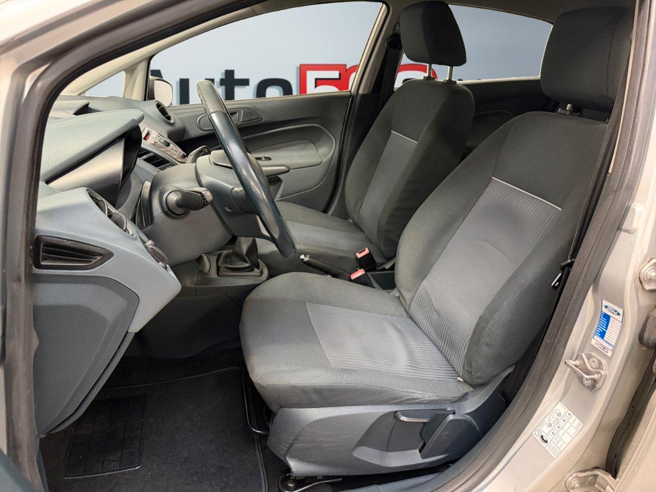 Ford Fiesta 5 Porte Fiesta 5p 1.2 16v + c/esp 82cv E5