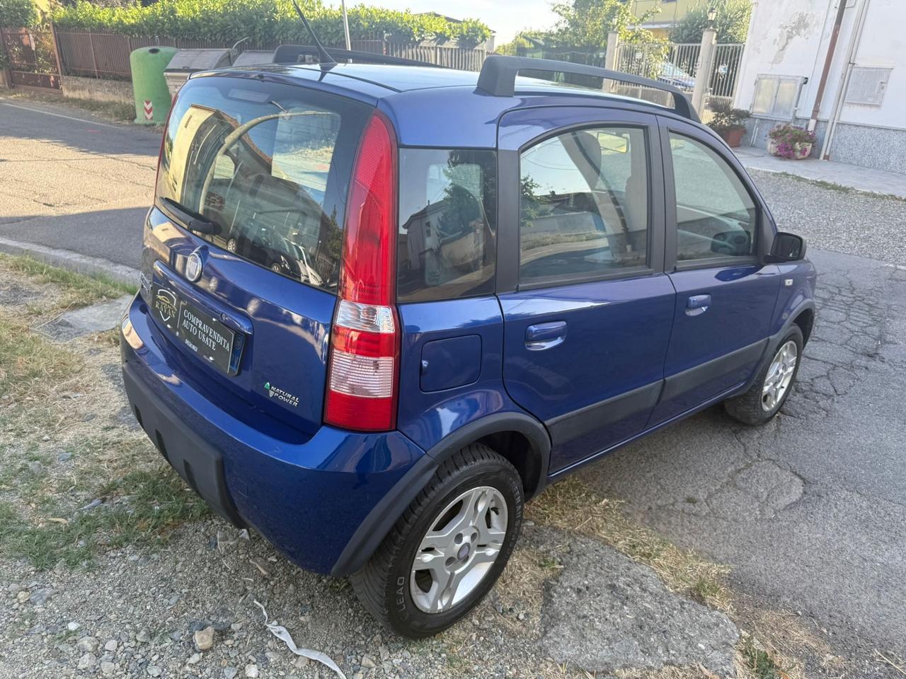 FIAT PANDA 1.2 BENZ METANO NEOPATENTATI