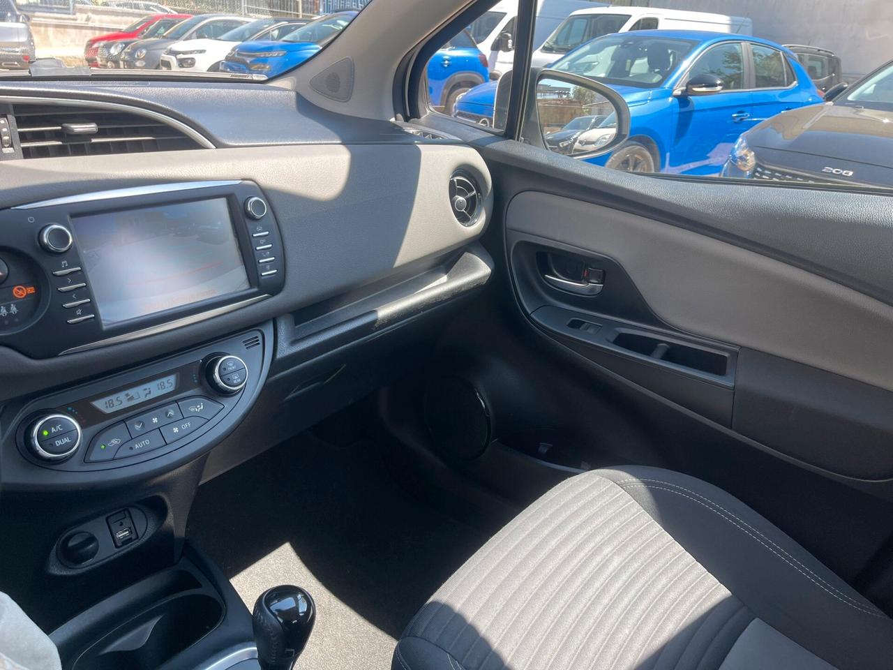 Toyota Yaris 1.5cc 73cv Hybrid Automatica 5 porte Active