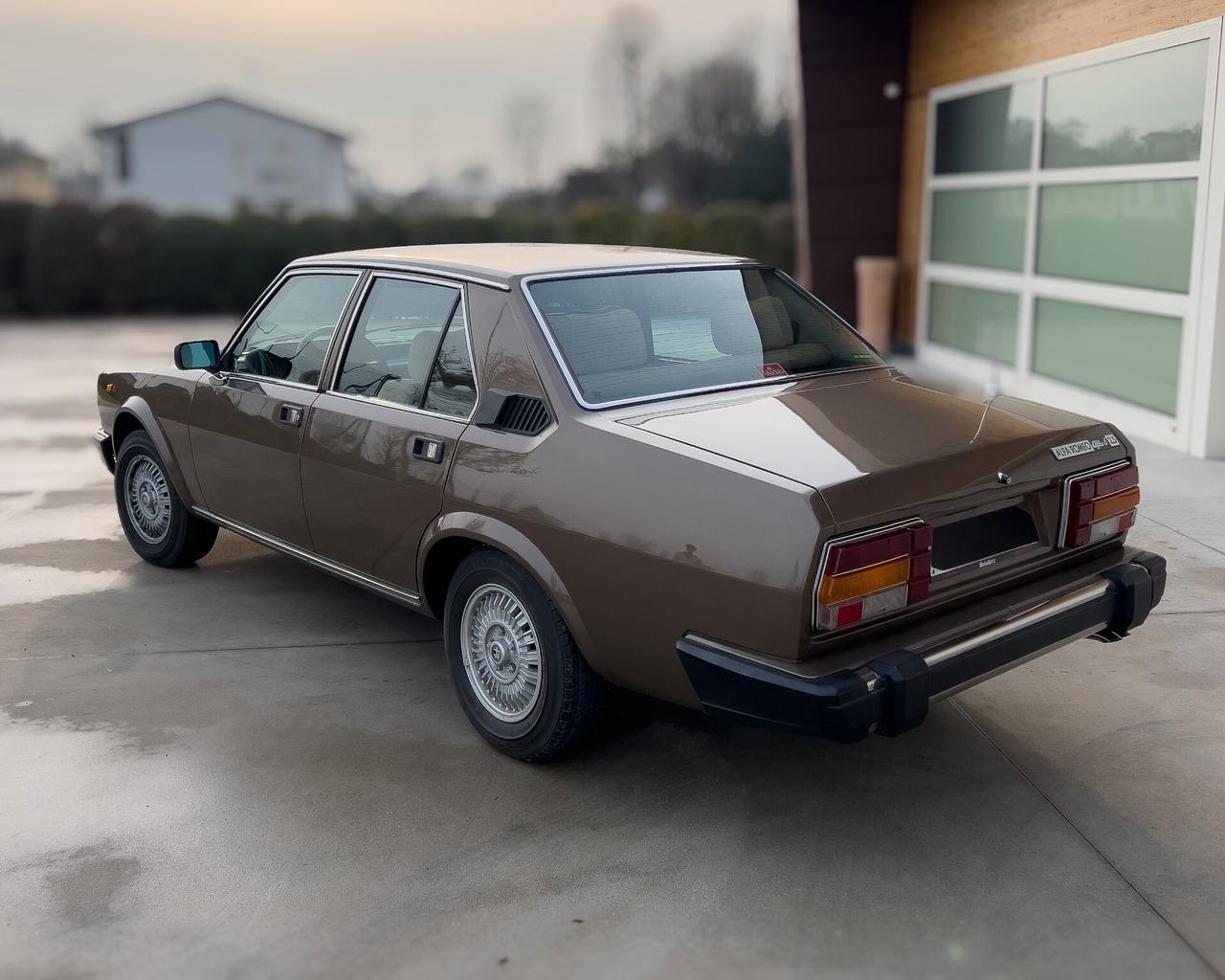 Alfa Romeo 6 2.5 V6