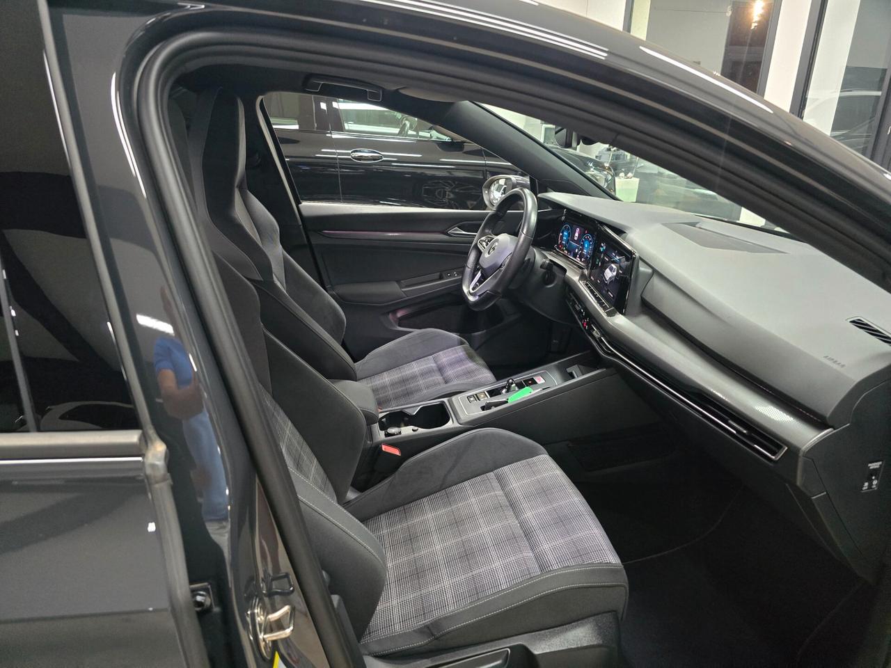 Volkswagen Golf 2.0 TDI GTD DSG