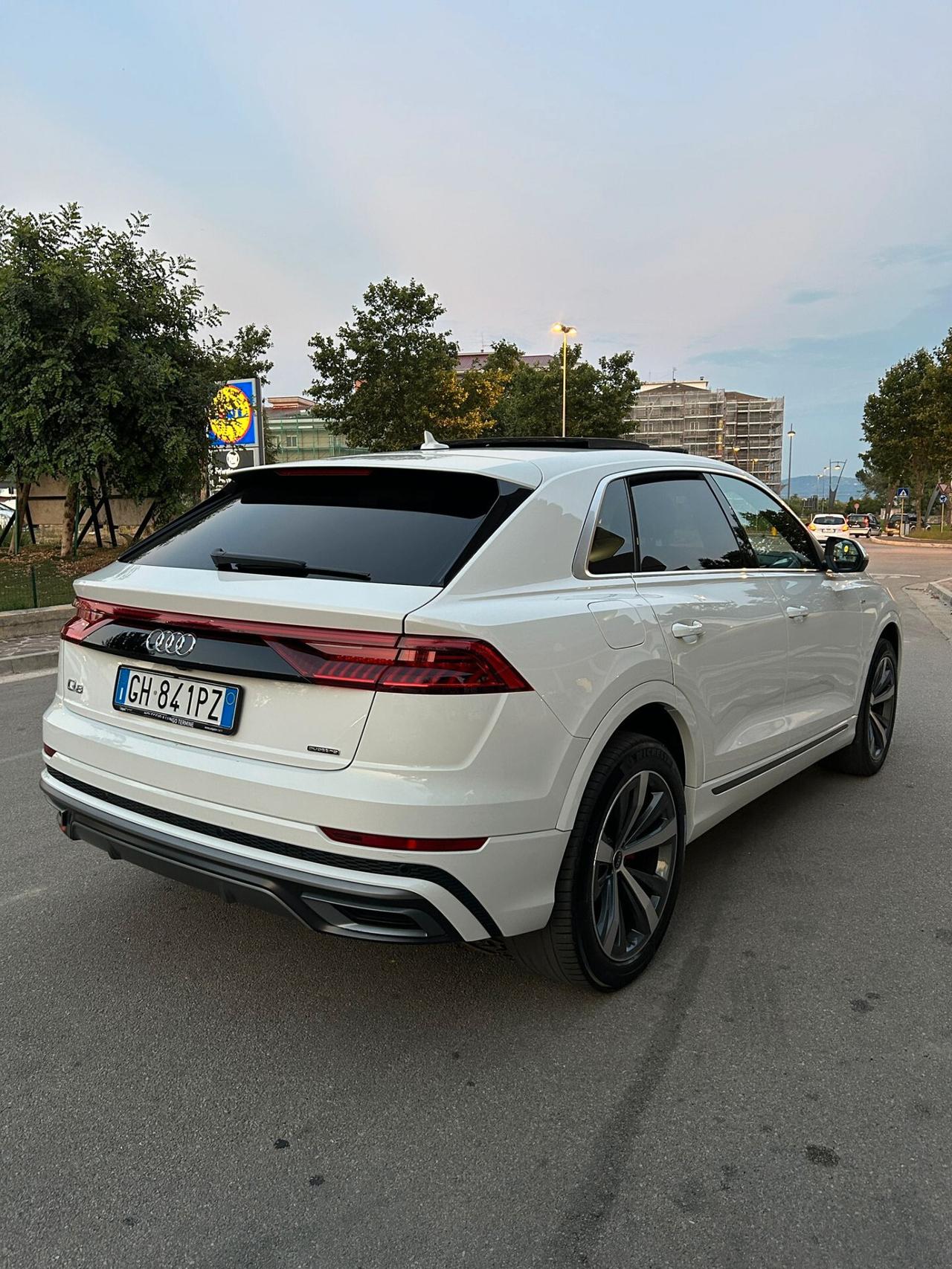 Audi Q8 50 TDI 286 CV quattro tiptronic Sport