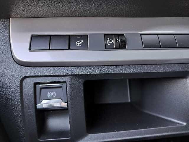 Peugeot Expert 2.2 BlueHDi 180 EAT8 Tech Edition