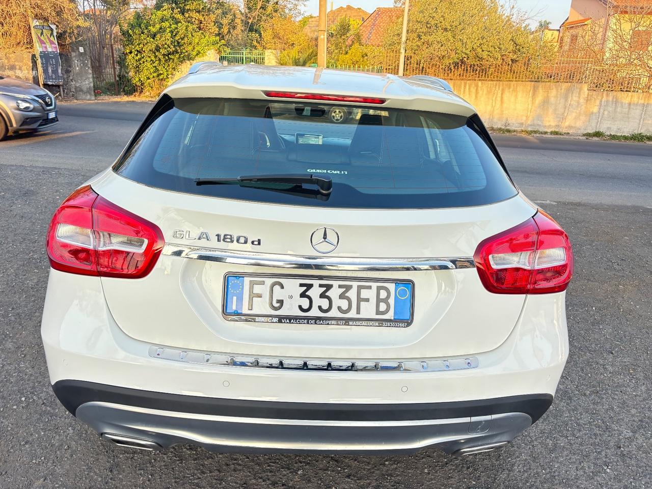 Mercedes-benz GLA 180 d Premium