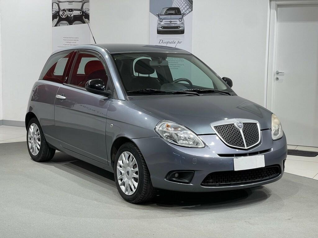Lancia Ypsilon 1.2 8v Argento