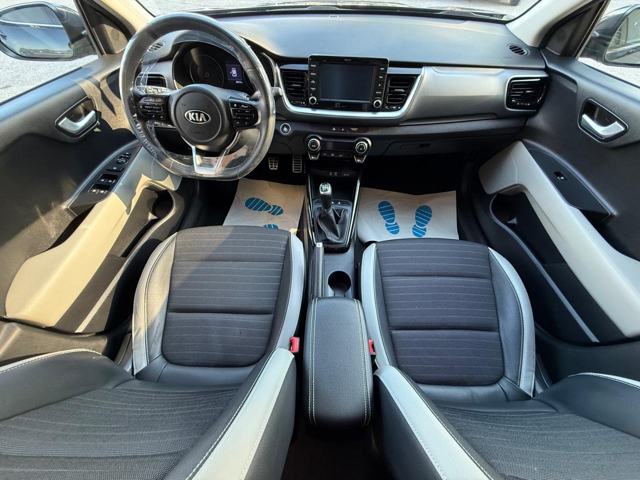 Kia Stonic 1.4 MPI 100 CV - Neopatentati