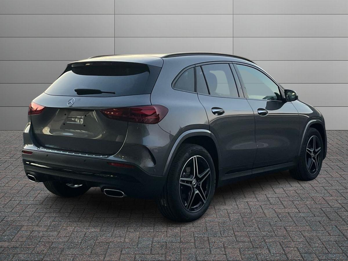 Mercedes-Benz GLA 180 d Automatic