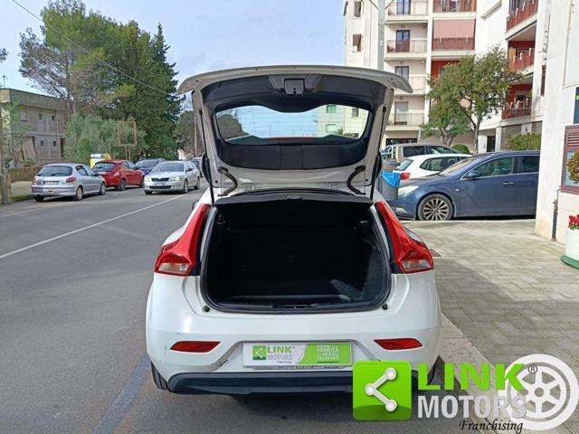 VOLVO V40 D2 1.6 Kinetic NEOPATENTATI