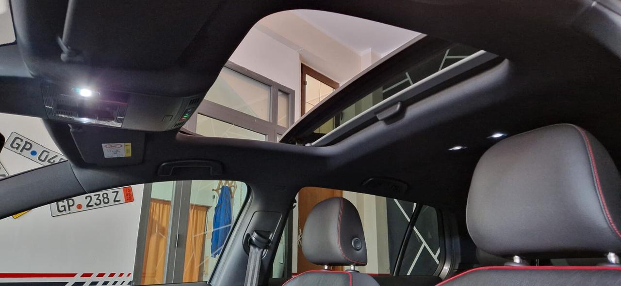 Volkswagen Golf GTI Performance 2.0 245 CV TSI DSG 5p. BMT