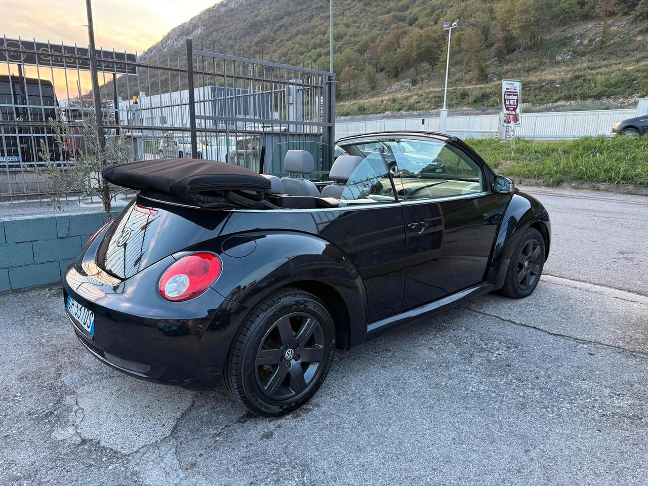 Volkswagen New Beetle CABRIO POCHI KM