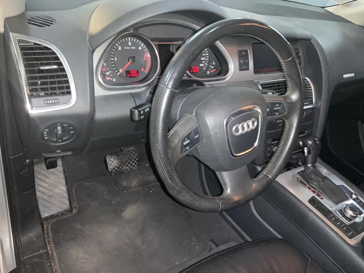 Audi Q7 3.0 V6 TDI 233CV quattro tiptronic Gancio Traino Bose