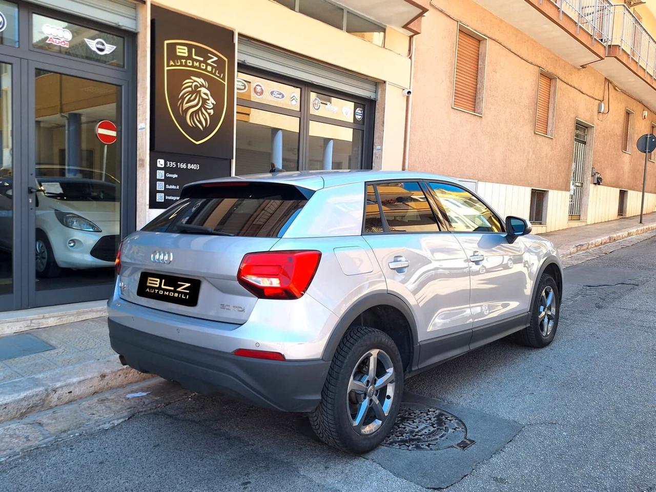 Audi Q2 30 TDI S tronic Identity Black