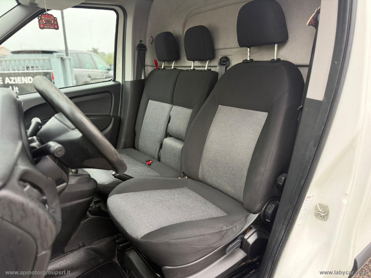 Doblò 1.6 MJT 105 CV S&S PL-TN CARGO MXI