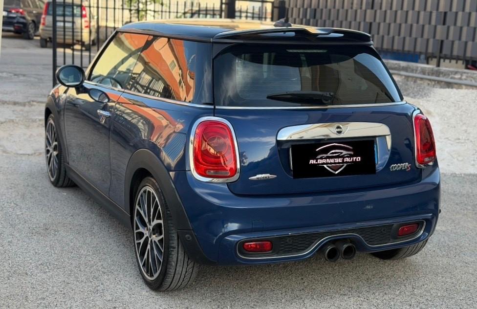 Mini Cooper S kit JOHN COOPER WORKS 2.0