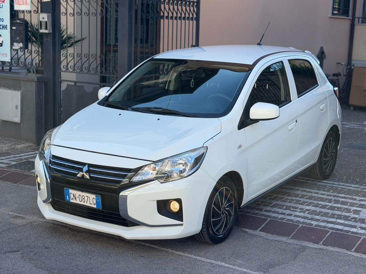 Mitsubishi Space Star 1.2 Intense SDA
