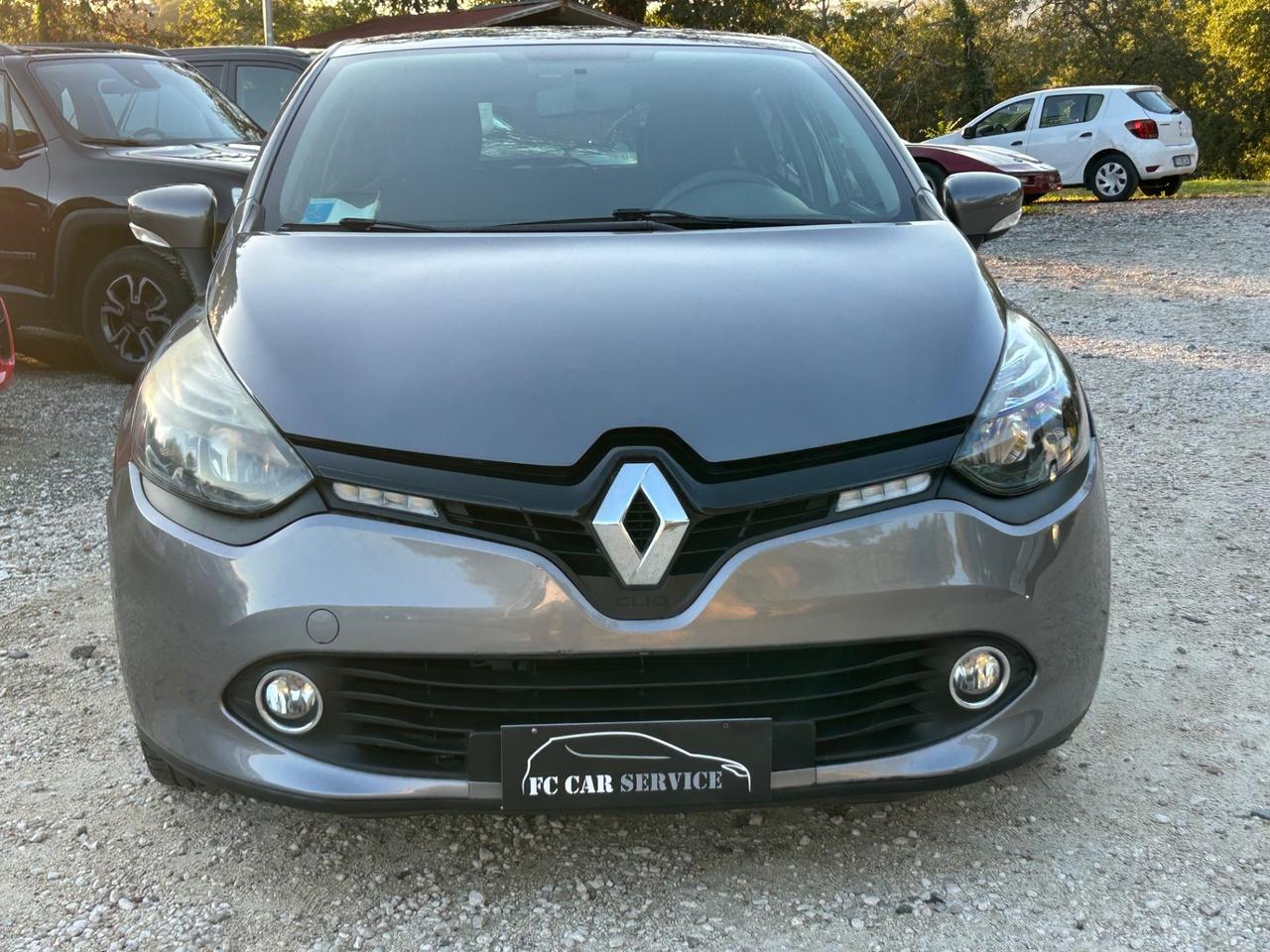 Renault Clio 1.2 75CV GPL 5 porte neopatentati permute