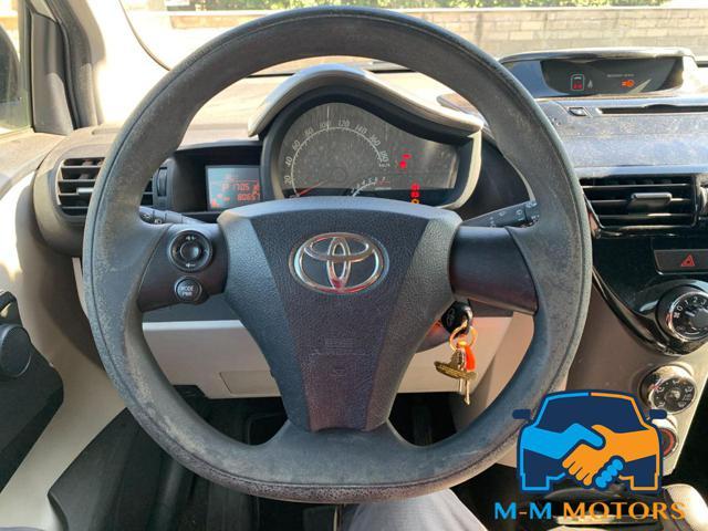 TOYOTA iQ 1.0 CVT Trend