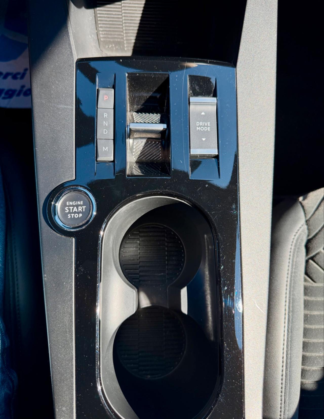 Lancia Ypsilon Hybrid e-DCT Edizione Cassina