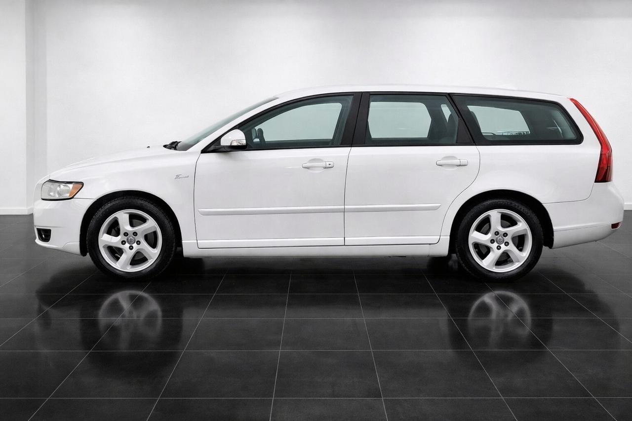 VOLVO V50 D2 R-DESIGN 1.6 DIESEL 114CV NEOPATENTATI EURO5