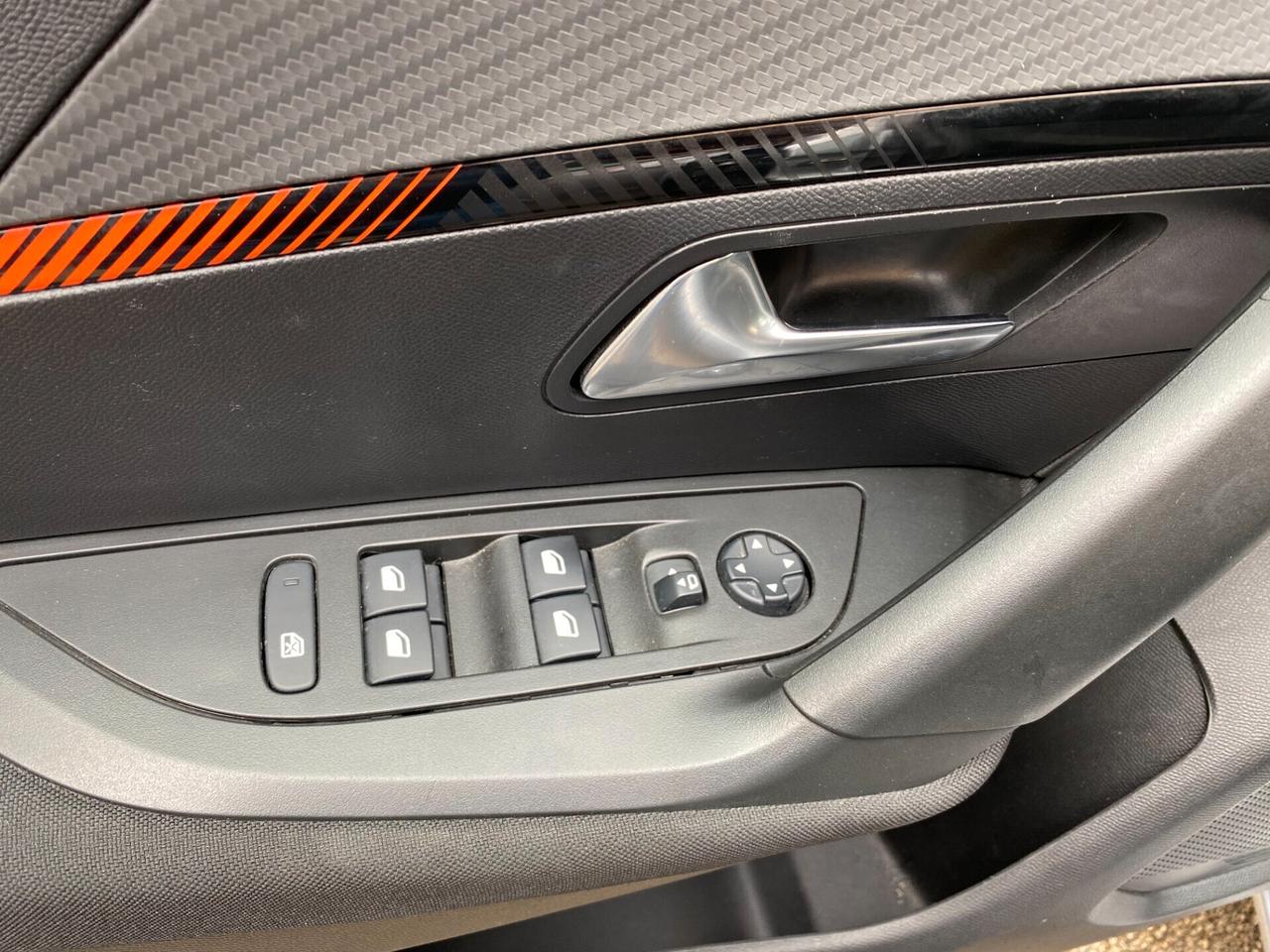 Peugeot 2008 BlueHDi 110 S&S Active