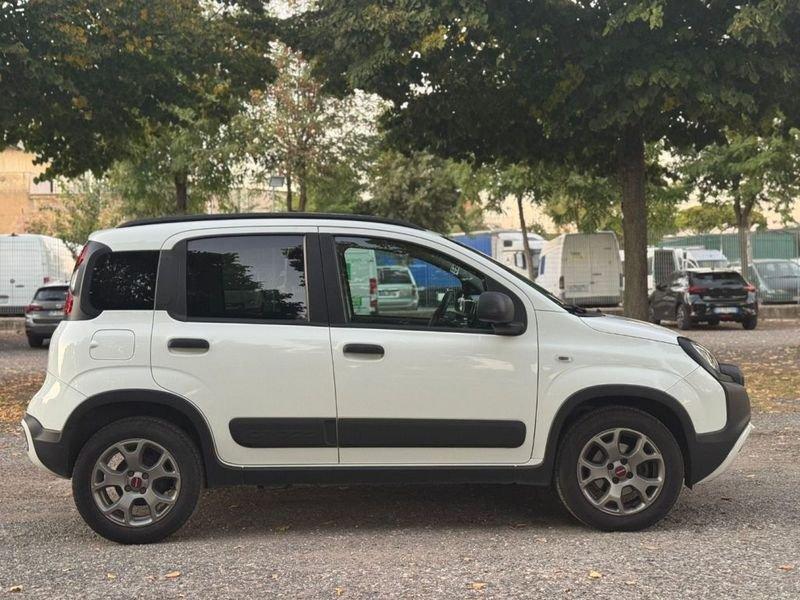 FIAT Panda Cross 1.0 FireFly Hybrid City Cross+ GPL