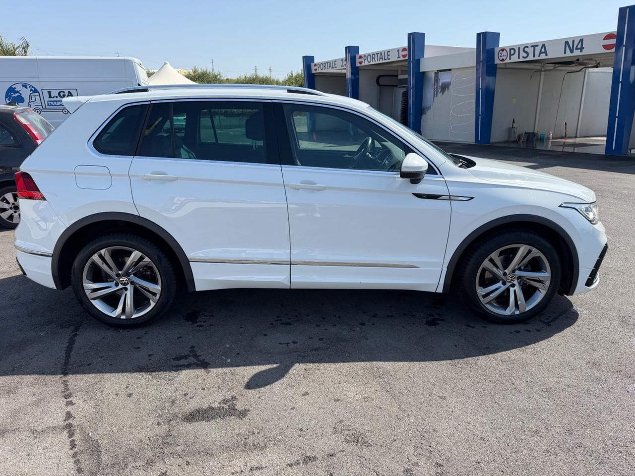 Volkswagen Tiguan 2.0 TDI 150 CV SCR DSG R-Line