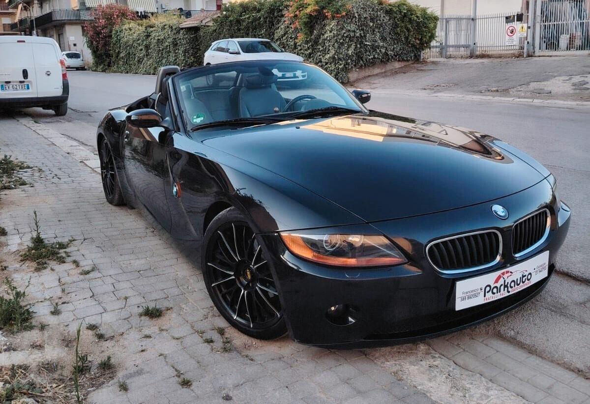 Bmw Z4 2.2i cat Roadster 170 cv anno 2005