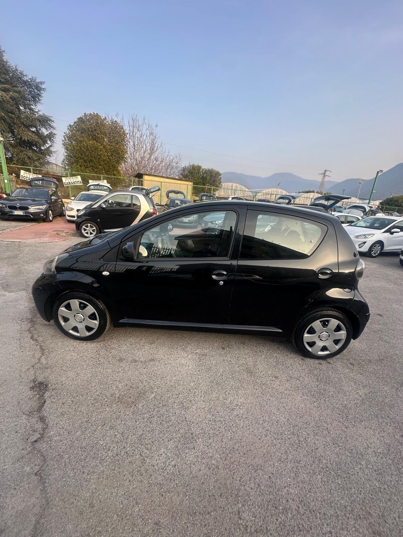 Toyota Aygo 1.0 12V VVT-i 5 porte Lounge MMT