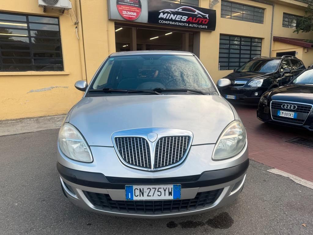 Lancia Ypsilon 1.2 16V Oro 120000km