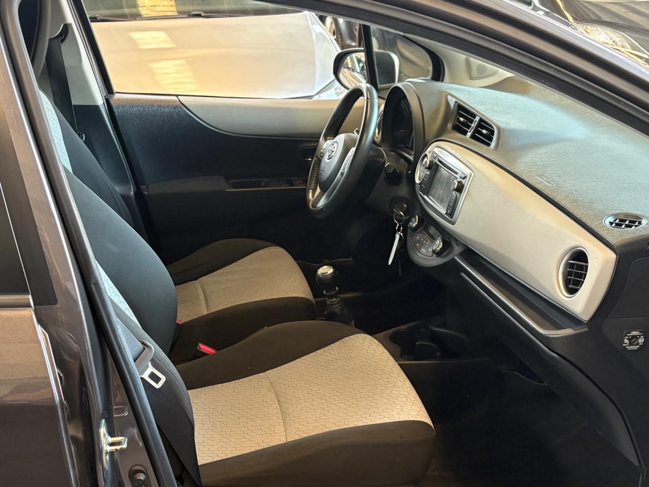 Toyota Yaris 1.3 5 porte Lounge