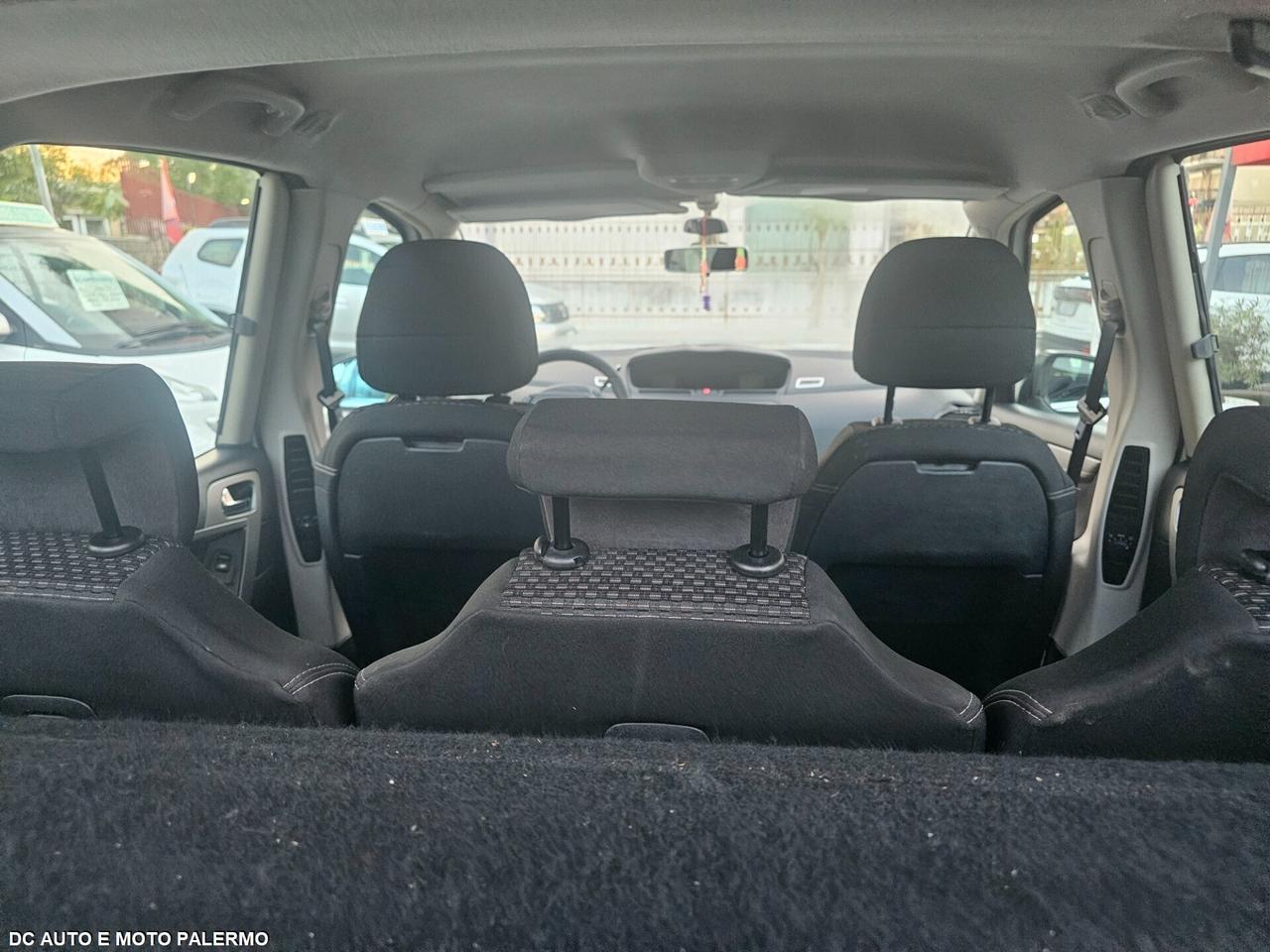 Citroen C4 Picasso 1.6 HDi 112CV..Automatica.2013