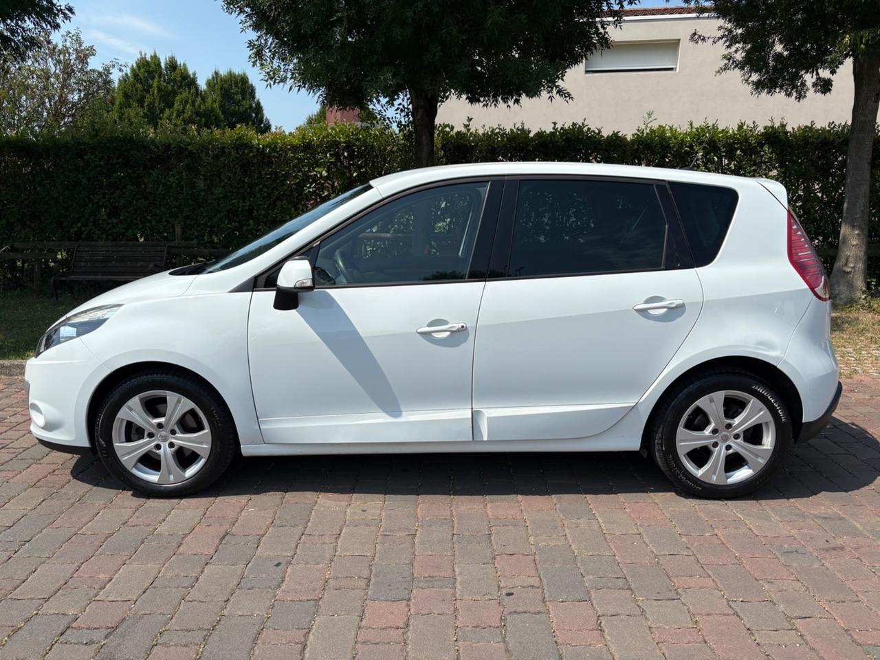 Renault Scenic Scénic X-Mod 1.5 dCi 110CV Luxe