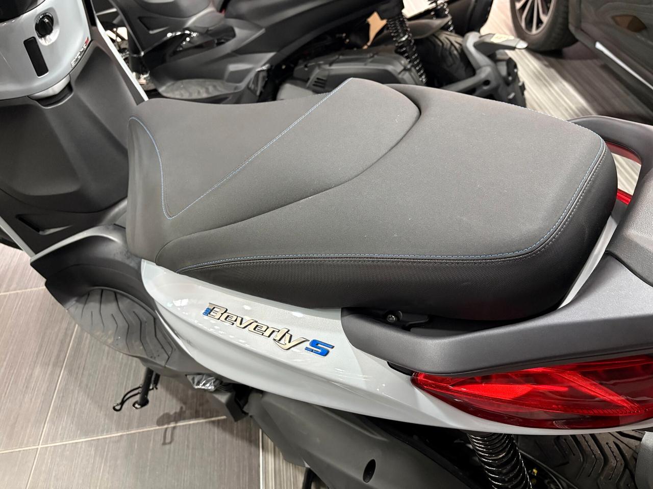 Piaggio Beverly 300 S 310 HPE My2025 - Vari colori - Euro5