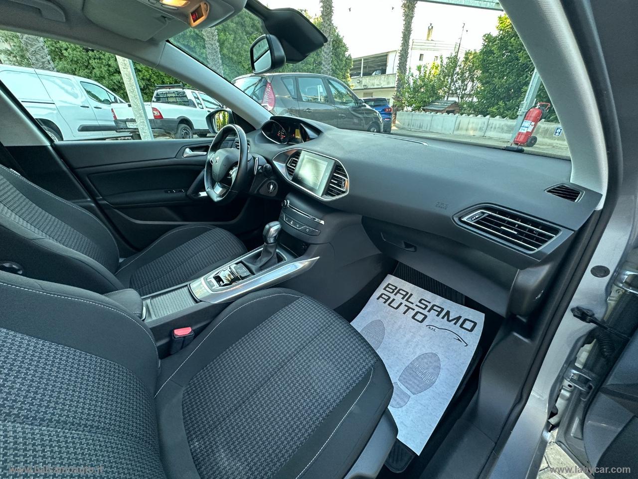 PEUGEOT 308 BlueHDi 130 S&S EAT8 SW Allure