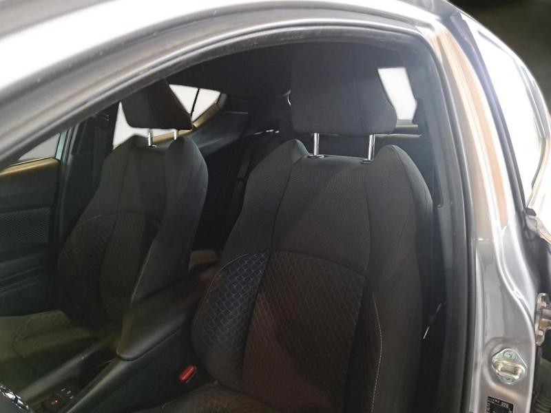 TOYOTA C-HR 1.8H 98CV E-CVT Business