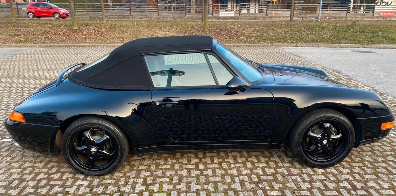 Porsche 993 Carrera 2 Cabriolet