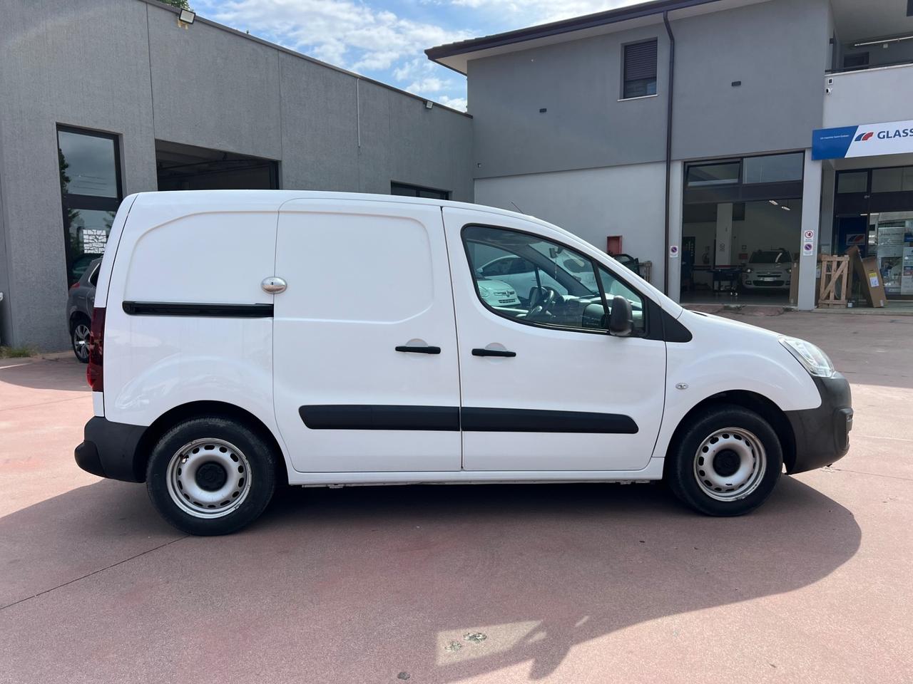 Citroen Berlingo BlueHDi 120 S&S Van 3 posti Club L1