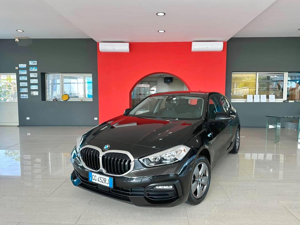 BMW 116d ADVANTAGE auto