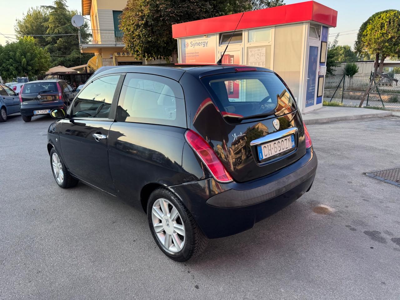 Lancia Ypsilon 1.2 Argento GPL