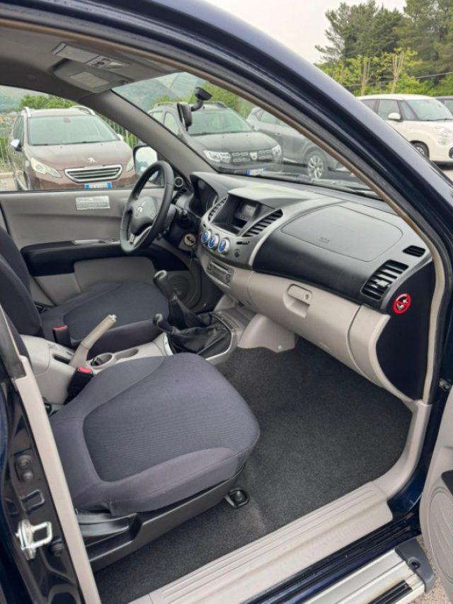MITSUBISHI L200 2.5 DI-D/136CV Double Cab Insport