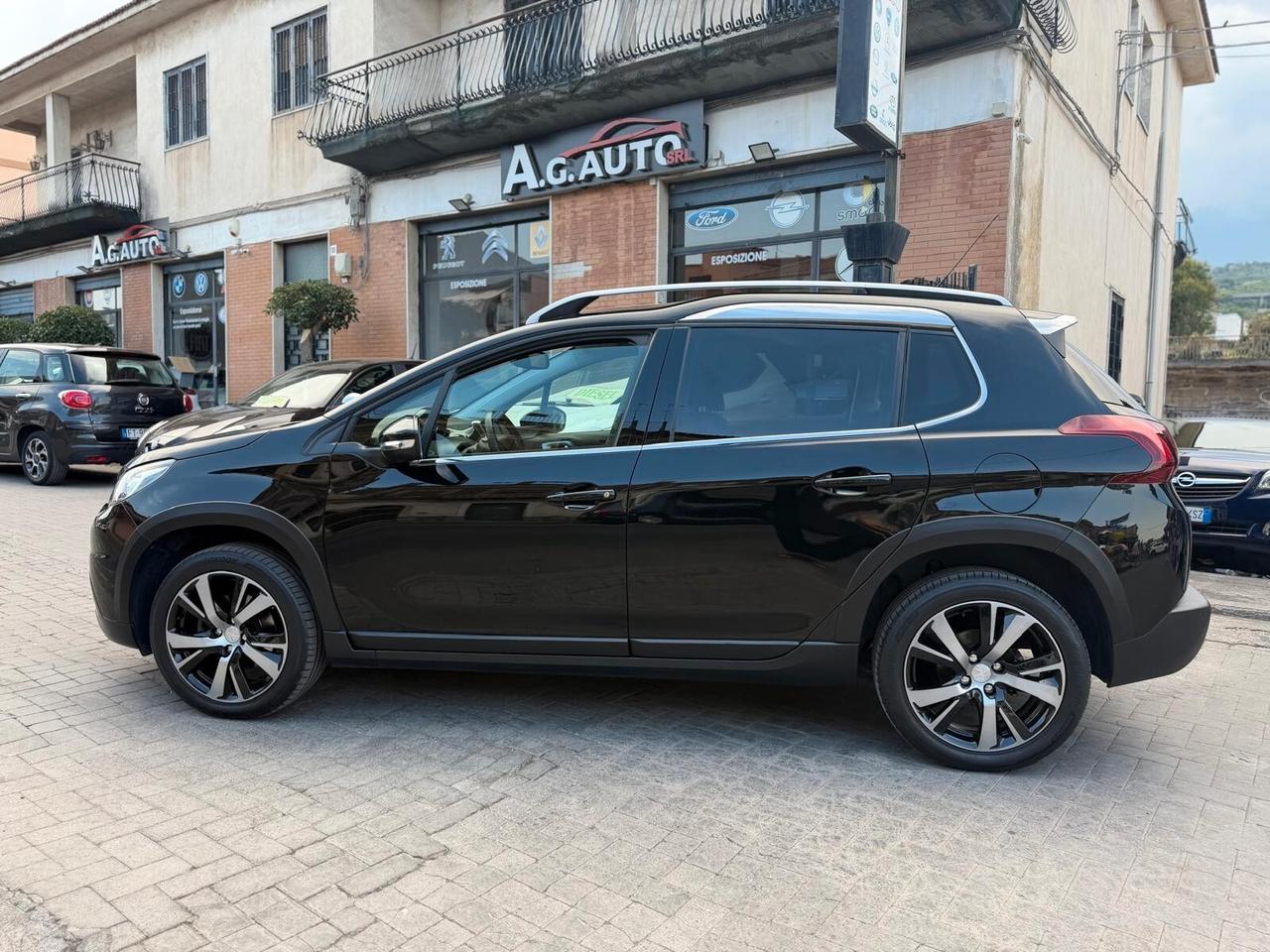 Peugeot 2008 BlueHDi 100 S&S Black Matt