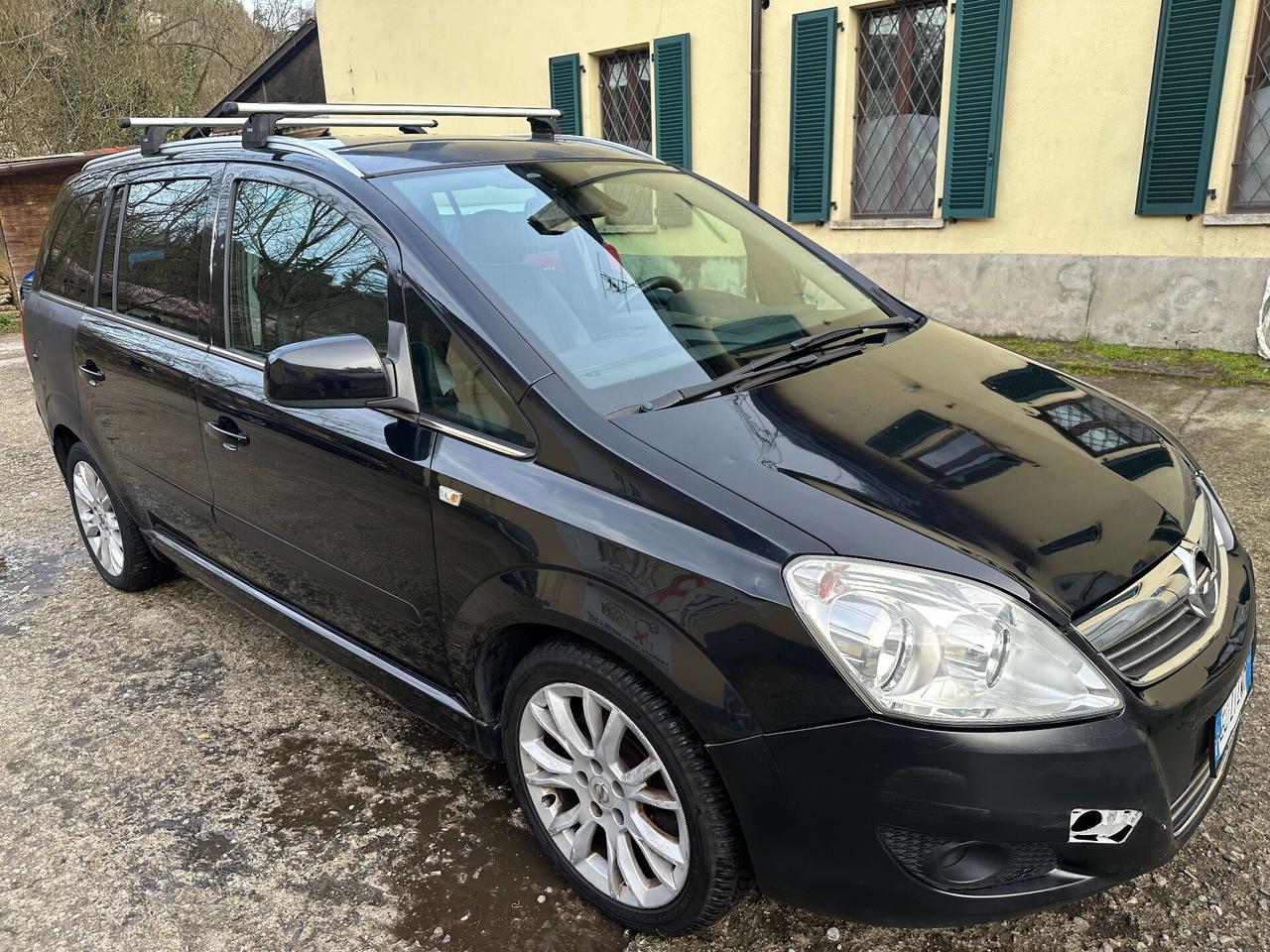 Opel Zafira 1.6 16V ecoM 150CV Turbo Cosmo - Metano - 7 posti - Motore con 180.000 km