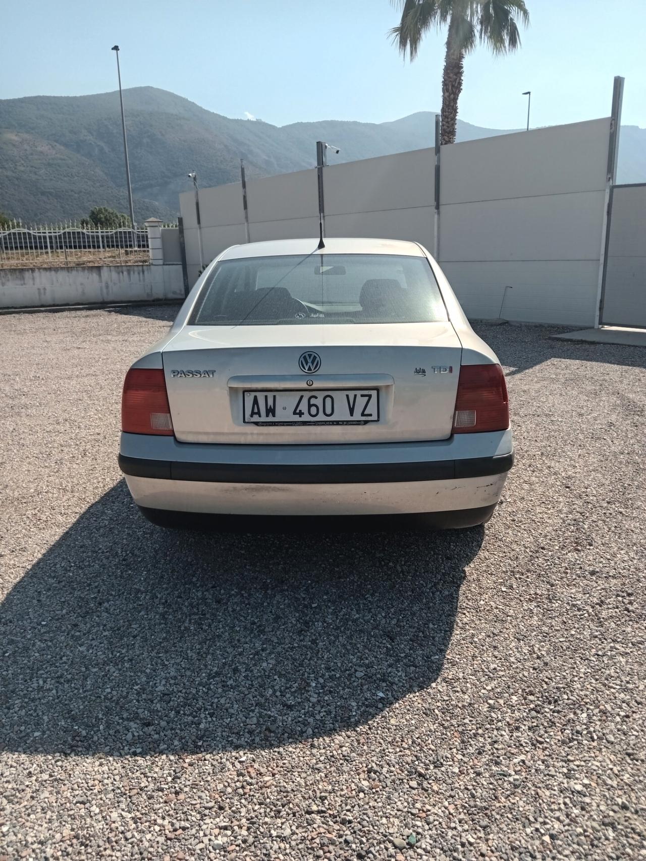 Passat 1.9 TDI/110 CV Highline PERFETTA QUAL PROVA