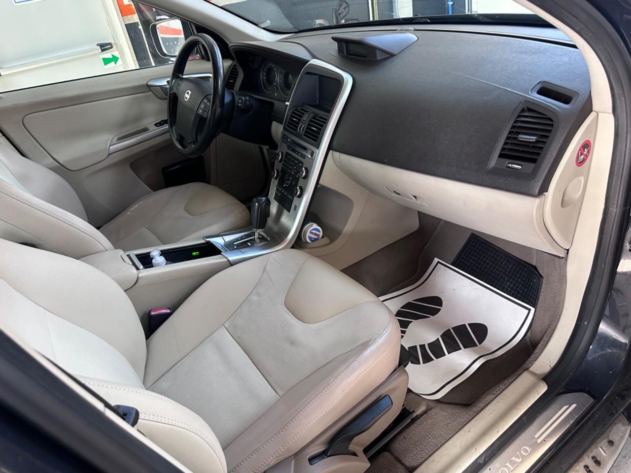 Volvo XC 60 XC60 2.4 D Momentum